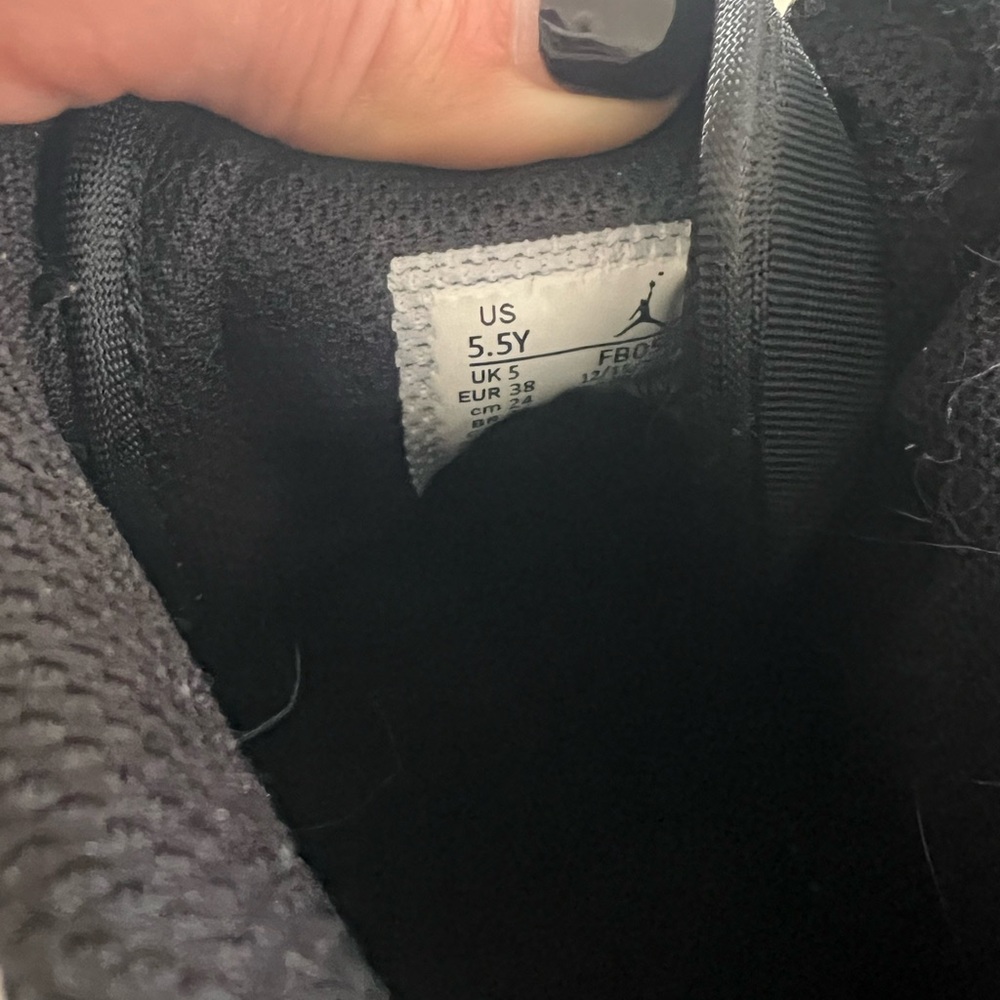Air Jordan 1Mid SE - Picture 6 of 11
